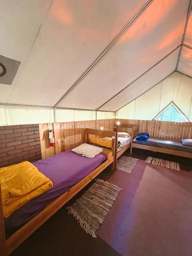 Sven'S Basecamp Hostel Fairbanks Exterior photo