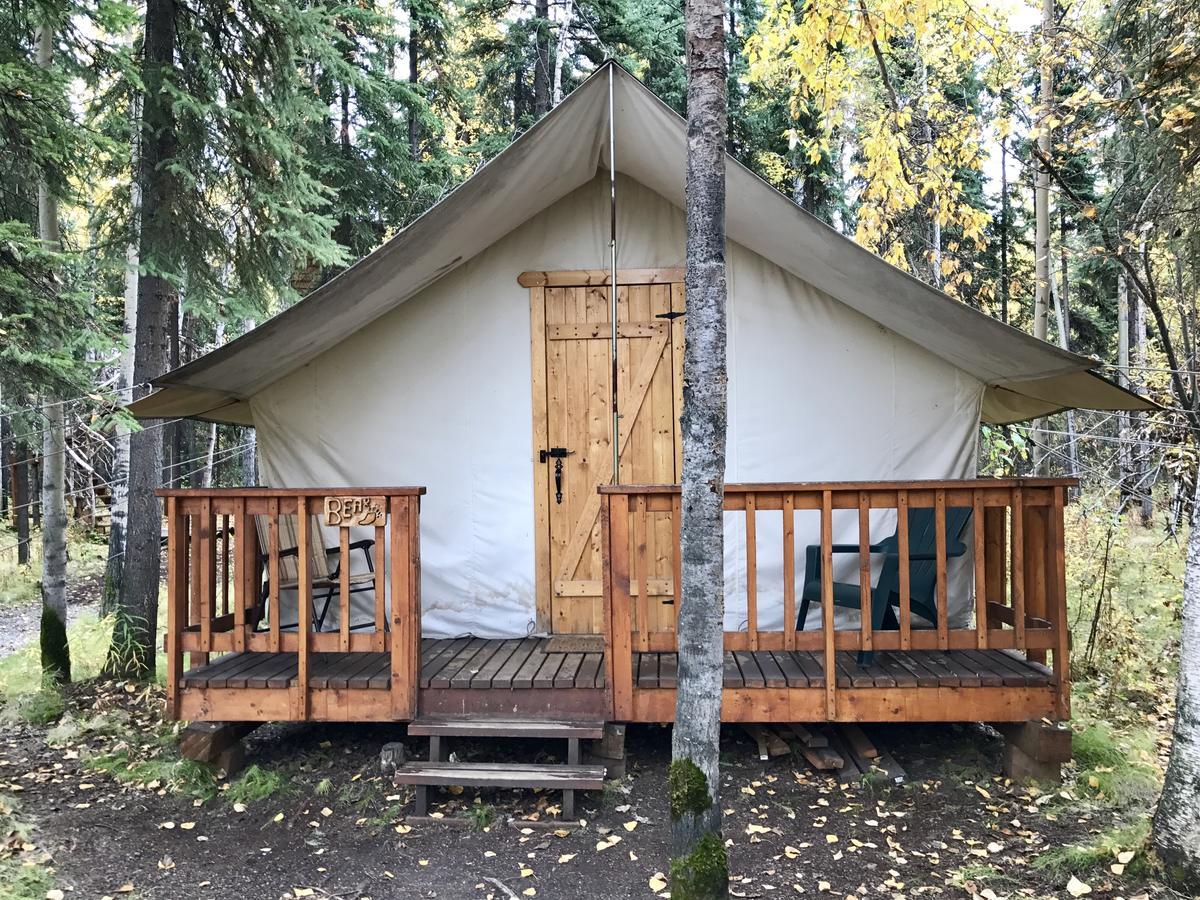 Sven'S Basecamp Hostel Fairbanks Exterior photo