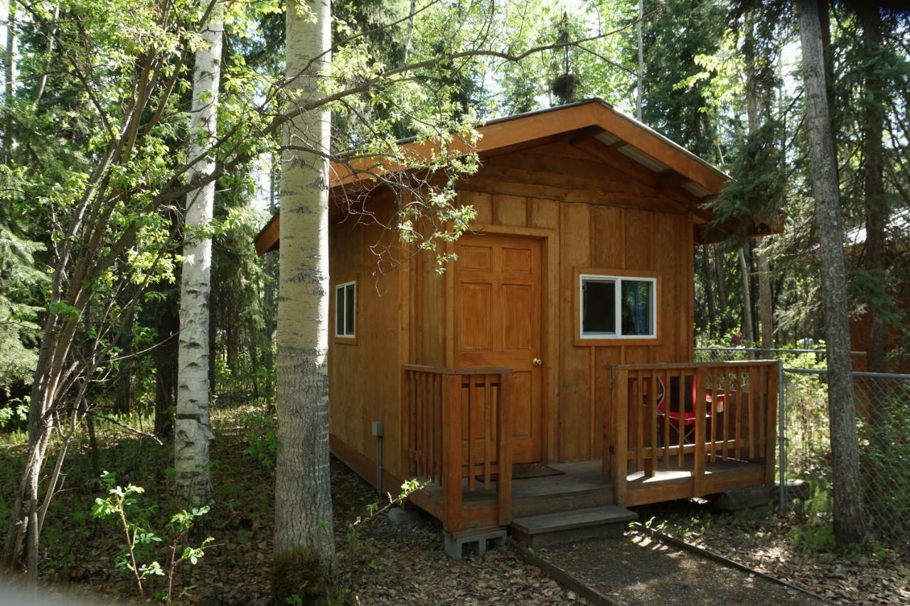 Sven'S Basecamp Hostel Fairbanks Exterior photo